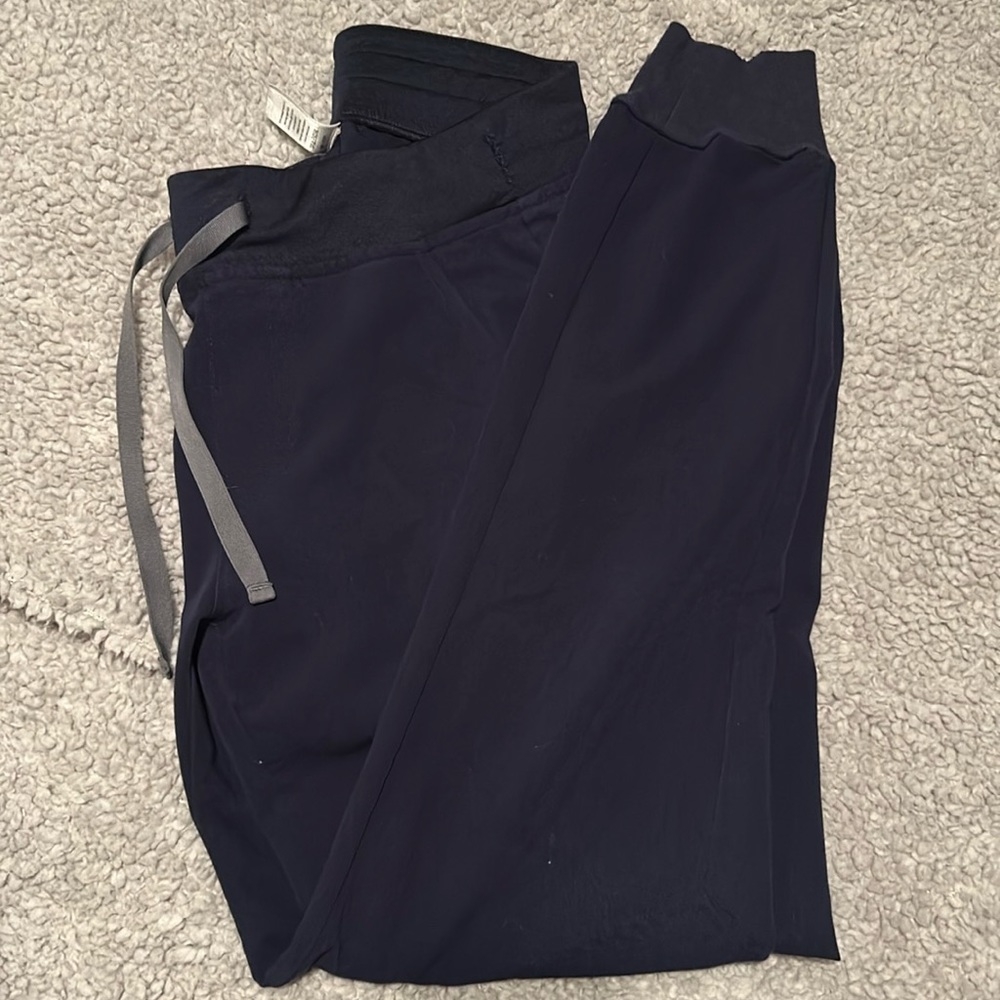 Figs XS Navy Zamora Joggers -regular length & waist